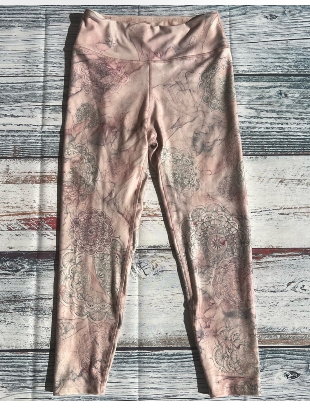 Flexure Bodywear Pink Patterned Leggings EUC